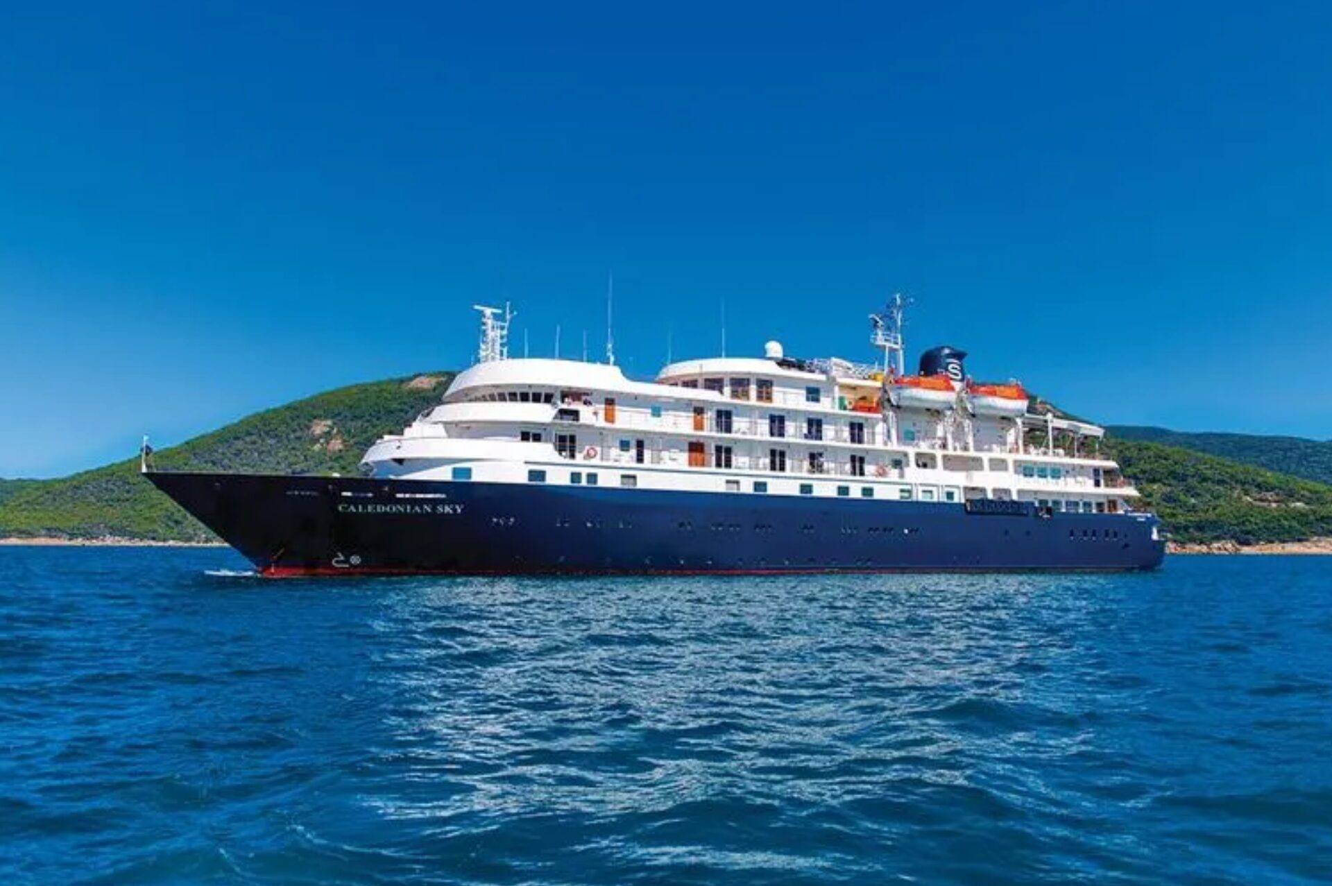 Fiji High Captain Cook Cruises